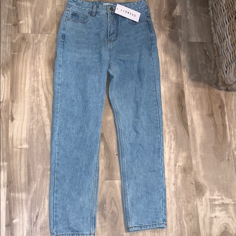 Princess polly mom jeans 💙 NWT